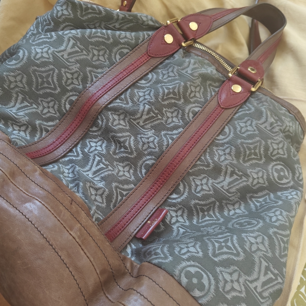 ✨Louis Vuitton aviator bag